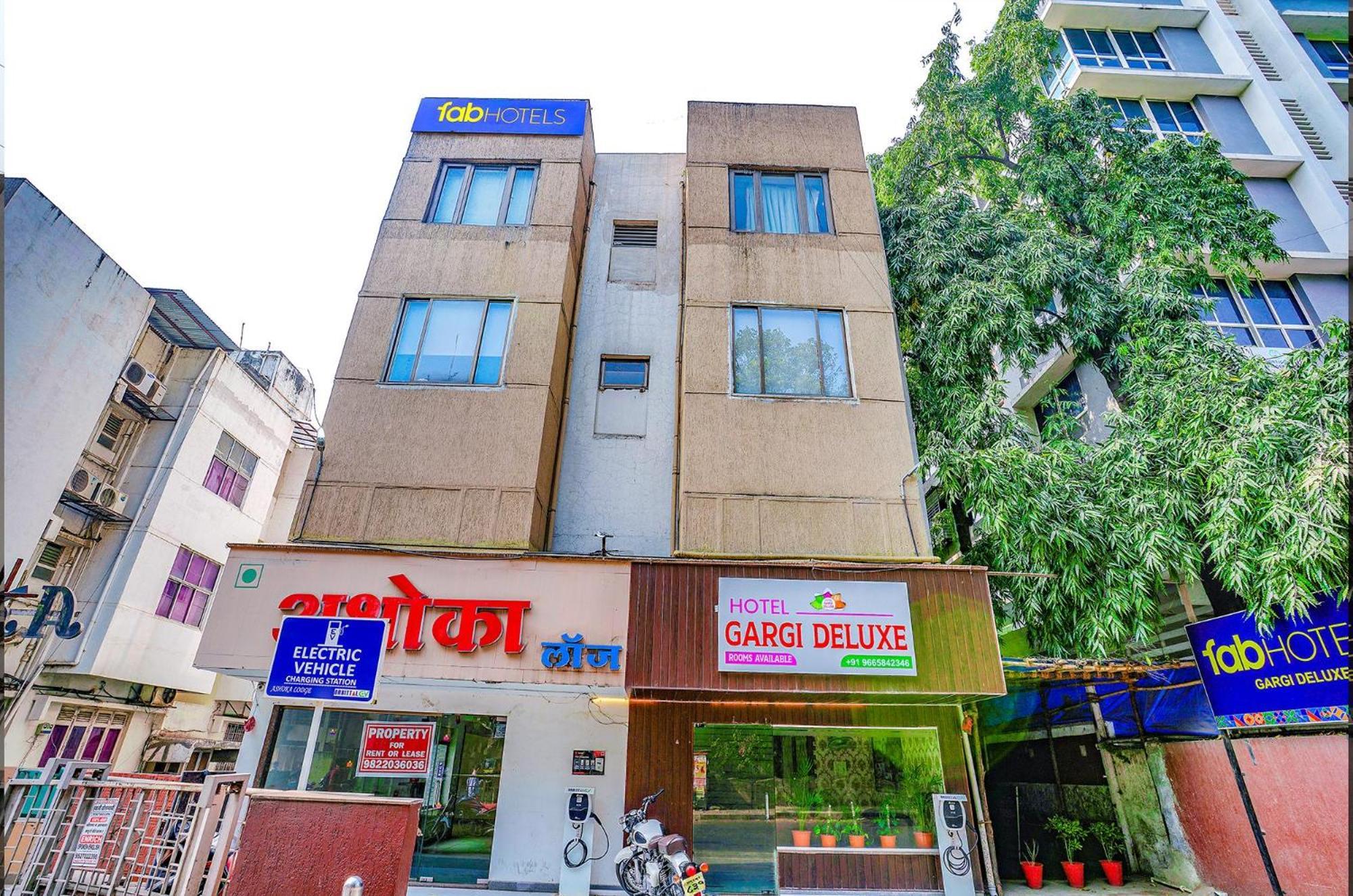 Hotel Gargi Deluxe بونة المظهر الخارجي الصورة