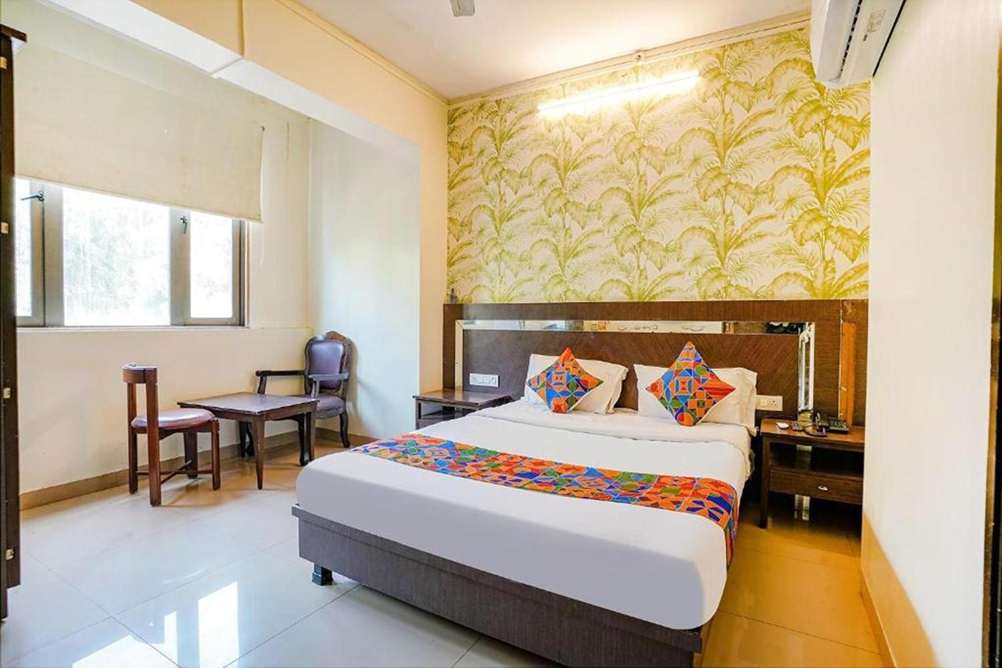 Hotel Gargi Deluxe بونة المظهر الخارجي الصورة